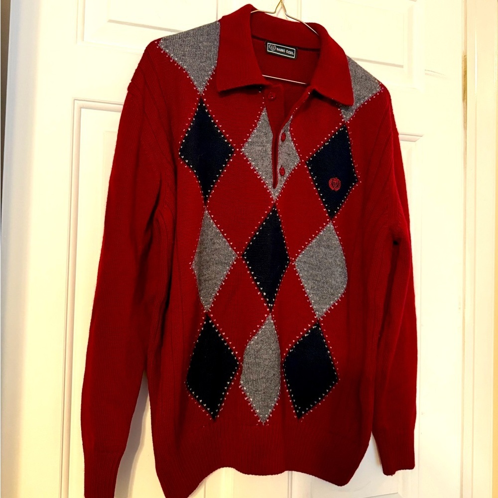 Sabri Ozel Mens Argyle Wool Sweater Collared Medium Burgundy Navy Gray Ribbed